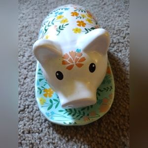 Pig butter dish